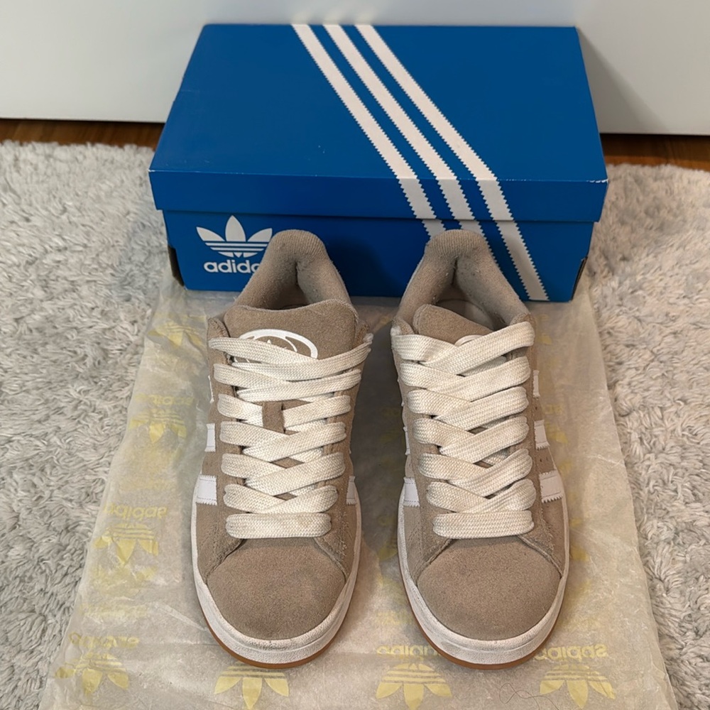 Adidas Kids Size 5 
Forum Low CL J